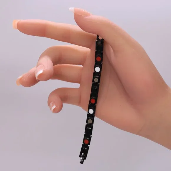 Stainless steel bracelet with easy clip lock. - Picture 3 of 12